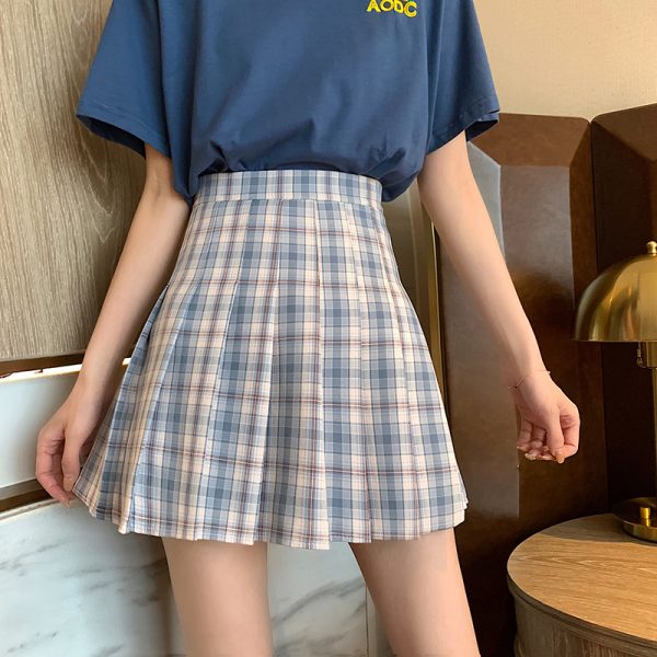 Plus Size High-Waisted Plaid Pleated Skirt for Women - 2025 Spring Summer College Style Short Skirt, Anti-Exposure Design
