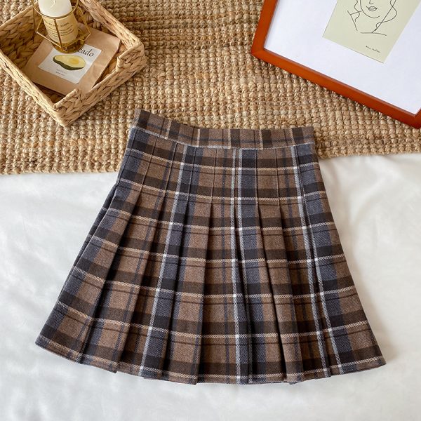 Plus Size High-Waisted Plaid Pleated Skirt for Women - 2025 Spring Summer College Style Short Skirt, Anti-Exposure Design