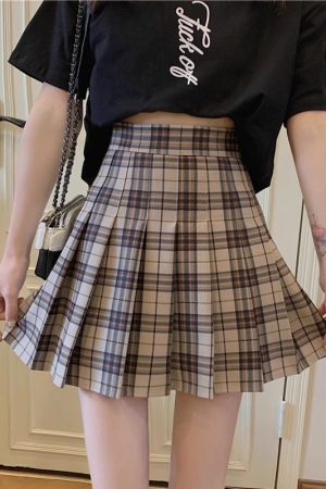 Plus Size High-Waisted Plaid Pleated Skirt for Women - 2025 Spring Summer College Style Short Skirt, Anti-Exposure Design