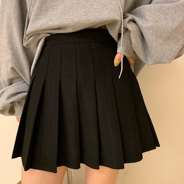 Plus Size High-Waisted Plaid Pleated Skirt for Women - 2025 Spring Summer College Style Short Skirt, Anti-Exposure Design