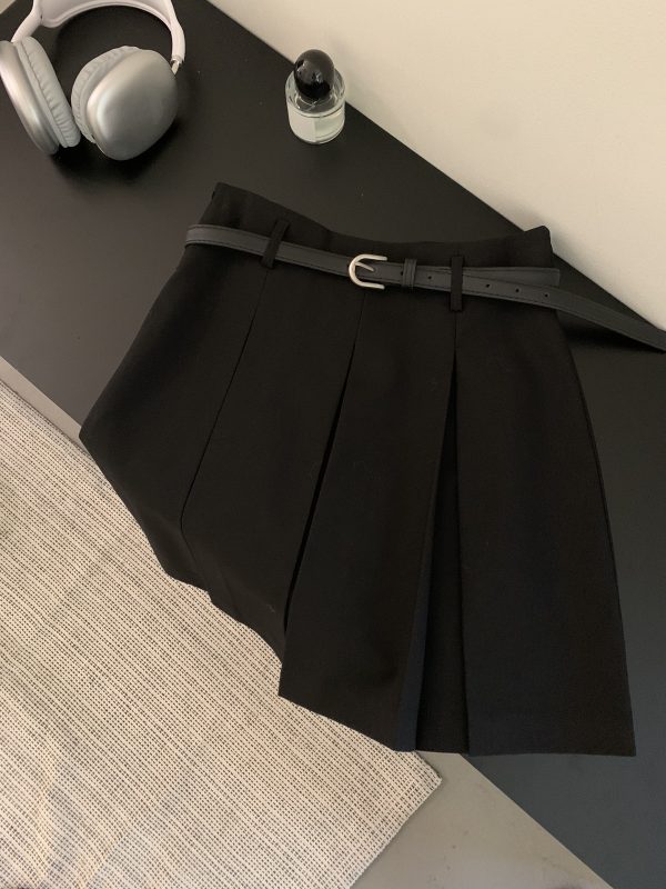 Plus-Size High-Waisted Pleated A-Line Skirt for Women, Slimming College Style, Trendy Half Skirt for Curvy Figures