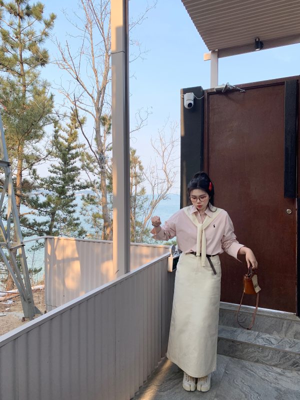 Plus-Size Korean-Style Minimalist White A-Line Skirt - Slightly Chubby Casual Short Skirt for Versatile Everyday Wear