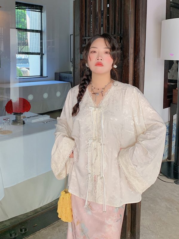 Plus Size Long Sleeve V-Neck Lace Shirt for Women - New Chinese Style National Wind Spring 2025 Top