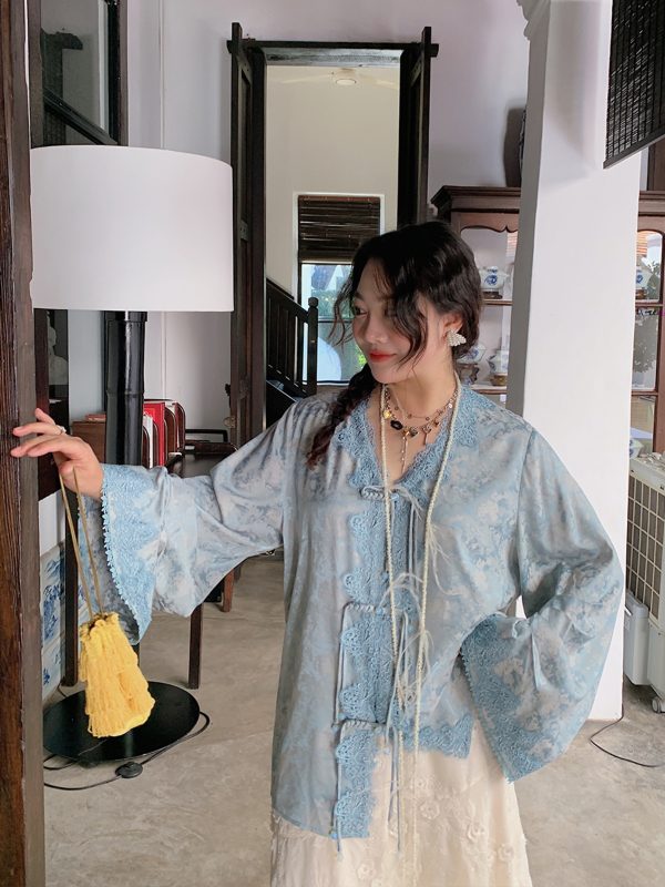 Plus Size Long Sleeve V-Neck Lace Shirt for Women - New Chinese Style National Wind Spring 2025 Top