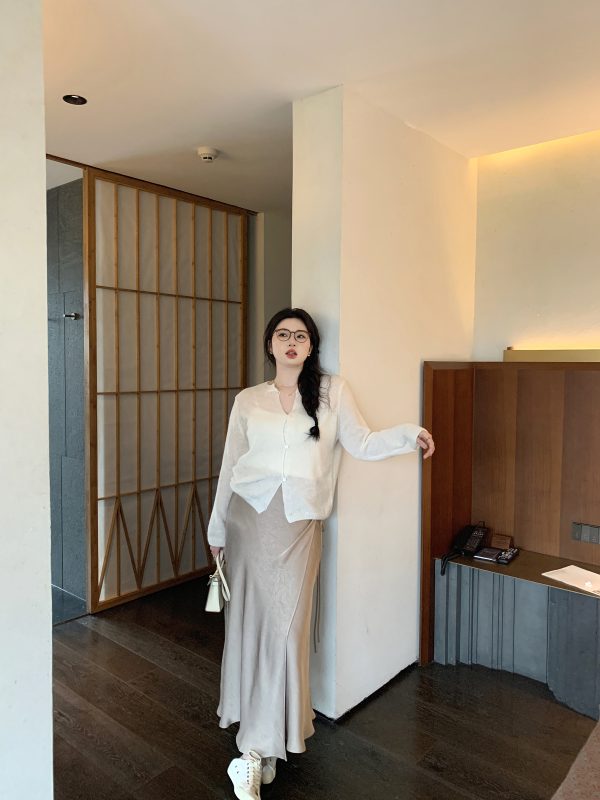 Plus Size One-Piece Satin Skirt with Flowing Diagonal Cut - Elegant Tea Break Beauty Atmosphere, Perfect for 90s and Y2K Styles