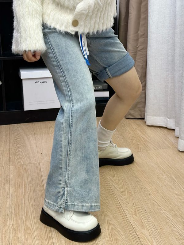 Plus-Size Pear-Shaped Slimming Flared Jeans with Side Slits - Non-Skinny Bell-Bottoms for Petite Women