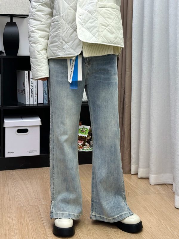 Plus-Size Pear-Shaped Slimming Flared Jeans with Side Slits - Non-Skinny Bell-Bottoms for Petite Women