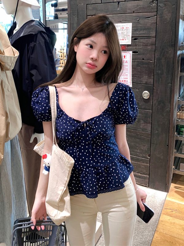Plus Size Polka Dot U-Neck Bubble Short Sleeve Shirt for Women - Summer Sweet Spicy Tummy-Covering Top, Trendy and Unique Design