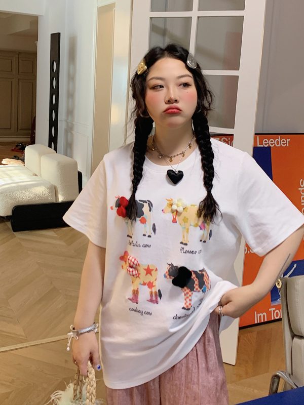 Plus Size Printed Short Sleeve T-Shirt for Women - Loose Round Neck Summer Top, Trendy Gold Design, 2025 Fashion Essential