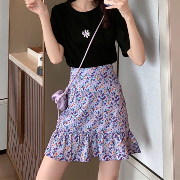 Plus Size Purple Floral Chiffon A-Line Skirt for Women, Summer Fashion, Flattering Fish Tail Mid-Length Style