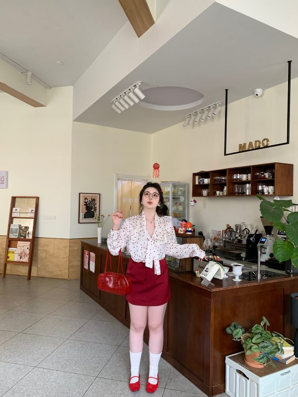 Plus Size Retro Red Polka Dot Shirt with Bow Tie - Hong Kong Style Holiday Top for Chubby Girls, Vintage 90s Fashion