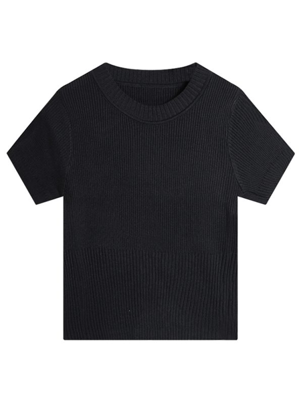 Plus-Size Slim Fit Cropped Ice Silk Short-Sleeve T-Shirt for Summer, Sweet and Spicy Style, Lightweight Knitted Top for Women