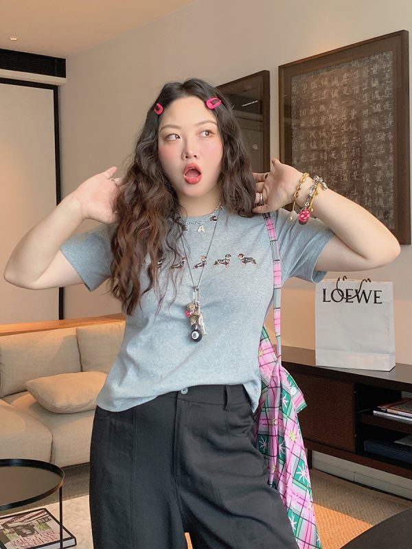 Plus Size Slimming Pearl Short Sleeve T-Shirt for Women - Summer 2025 Round Neck Top with Straight Shoulders, Y2K Style