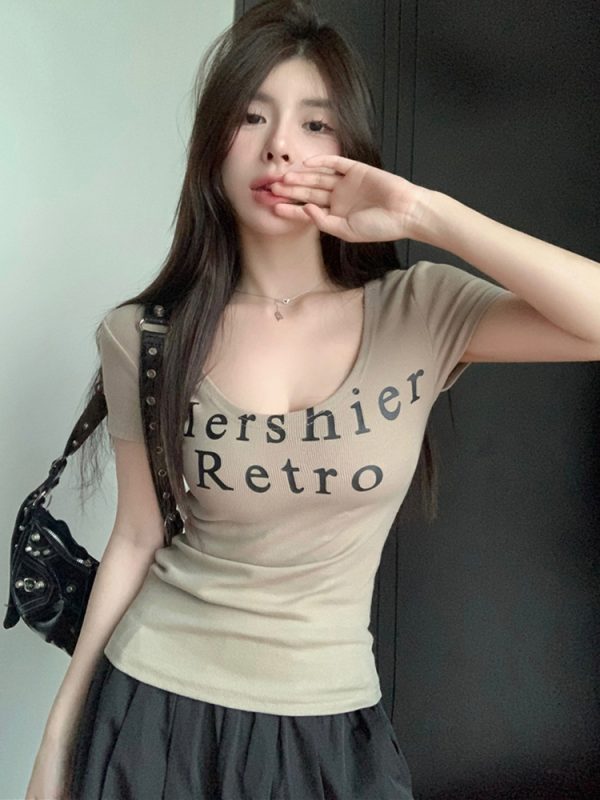 Plus-Size Spicy Girl U-Neck Short Sleeve T-Shirt for Women - Summer American Style, Slim Fit, Flattering Belly Design, Trendy Fashion