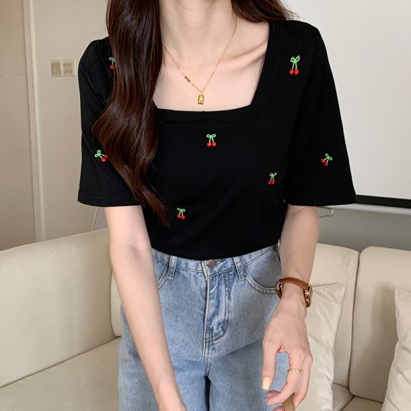 Plus-Size Square Neck Short Sleeve T-Shirt for Women - Slim Fit Summer Top, Flattering Korean Style, Youthful Design, Belly Coverage