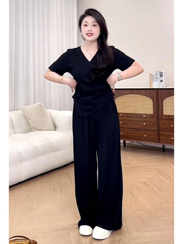 Plus Size Summer Casual Two-Piece Set for Women - Flattering Top & Wide-Leg Pants - Comfortable Relaxed Outfit