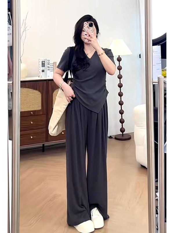 Plus Size Summer Casual Two-Piece Set for Women - Flattering Top & Wide-Leg Pants - Comfortable Relaxed Outfit