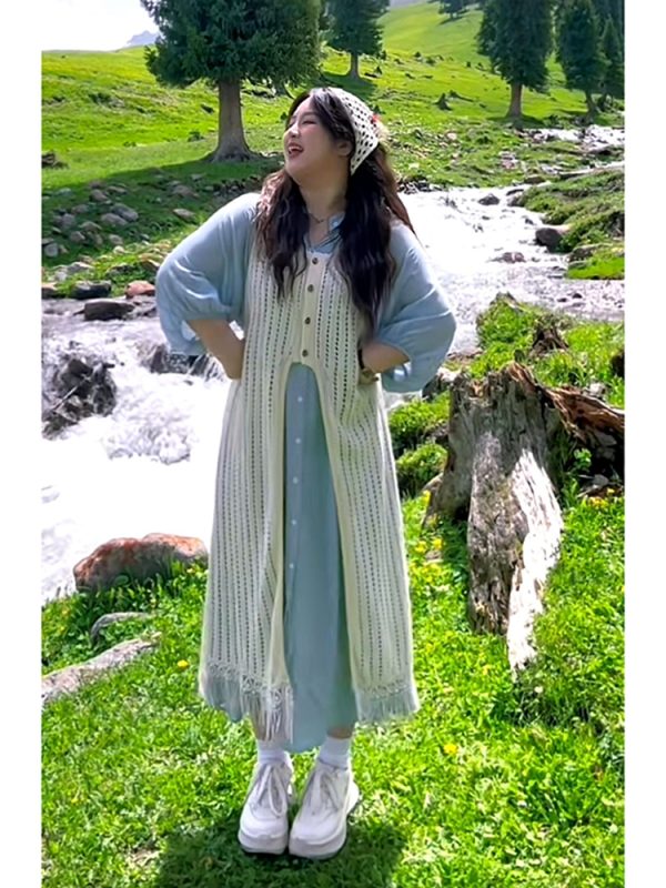 Plus-Size Summer Vacation Two-Piece Set with Tassel Skirt and Hollow-Out Cover-Up Dress - Loose Layered Style for Travel