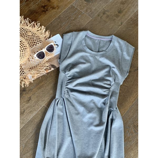 Plus-Size Waist-Cinching Minimalist Dress - Slimming Short Sleeve Mid-Length for Effortless Style