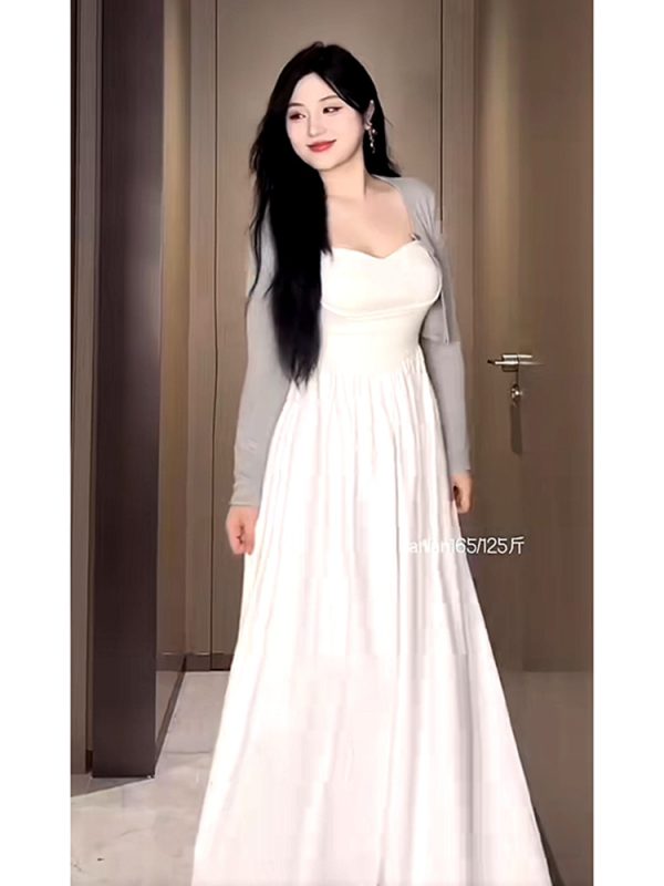 Plus-Size White Camisole Dress for Curvy Figures - French Style, Waist-Cinching, Flattering Sleeveless Summer Dress