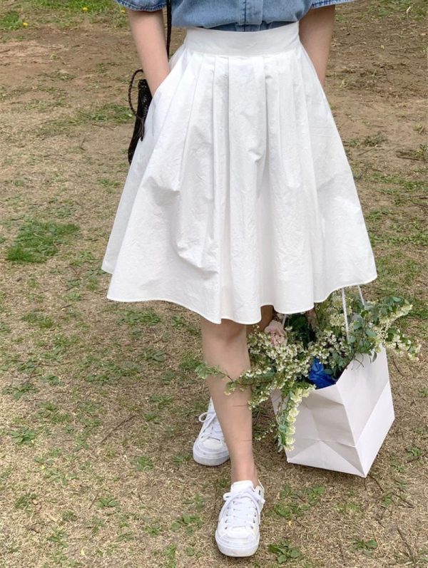 Plus-Size White High-Waisted A-Line Half Skirt for Pear-Shaped Women, Summer Mid-Length Style for Curvy Figures and Thick Thighs