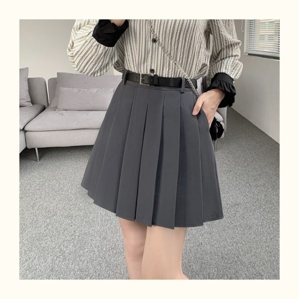 Plus Size White Pleated A-Line Skirt for Women - High-Waisted College Style, Spring/Summer, Anti-Exposure Half Skirt Pants