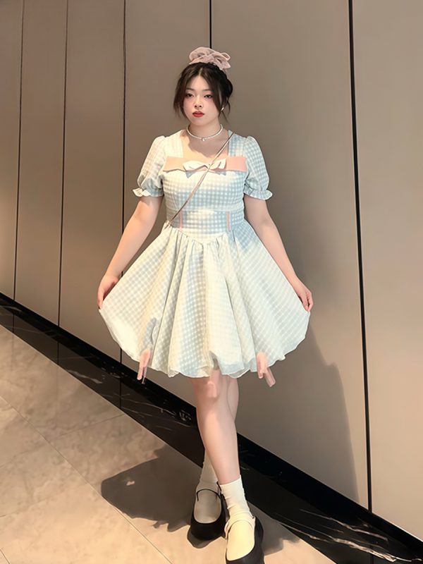 Plus-Size Women's Blue Plaid Short Sleeve Dress with Bow - Flattering Waist-Cinching Design for Summer 2025, Perfect for Curvy Figures