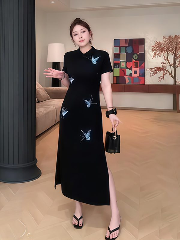 Plus-Size Women's Chinese Style Qipao Long Dress with Butterfly Embroidery, Elegant Split Design for Summer, National Wind Fashion