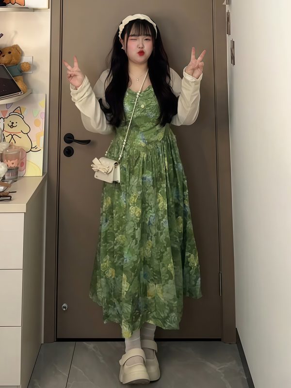 Plus-Size Women's French Floral Green Dress - Spring/Summer, Tummy-Covering, Slimming Design, Ideal for Pear-Shaped Figures, Adjustable Straps