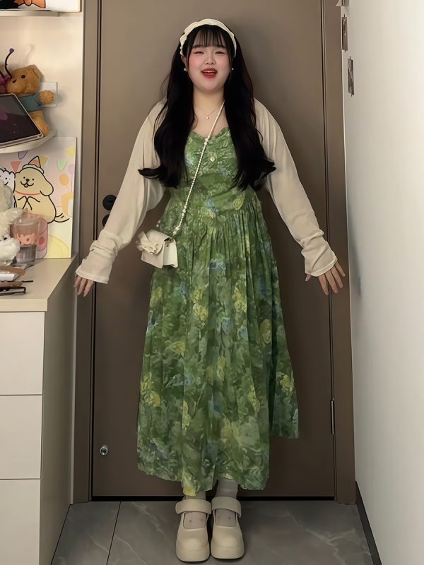 Plus-Size Women's French Floral Green Dress - Spring/Summer, Tummy-Covering, Slimming Design, Ideal for Pear-Shaped Figures, Adjustable Straps