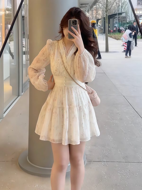 Plus-Size Women's French Vintage Lace Floral Dress - Spring Style, Waist-Cinching & Flattering for Curvy Women, Boho Chic