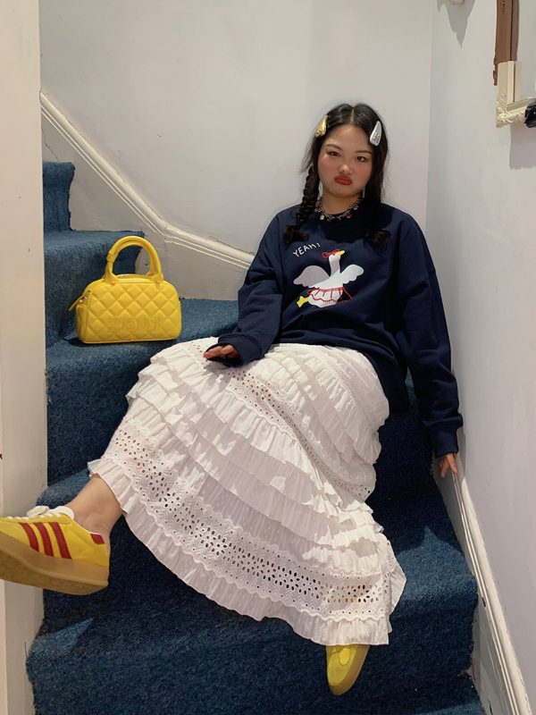 Plus Size Women's Lace Cake Skirt - Mid-Length White Skirt for Spring & Autumn, Stylish Half-Length Design