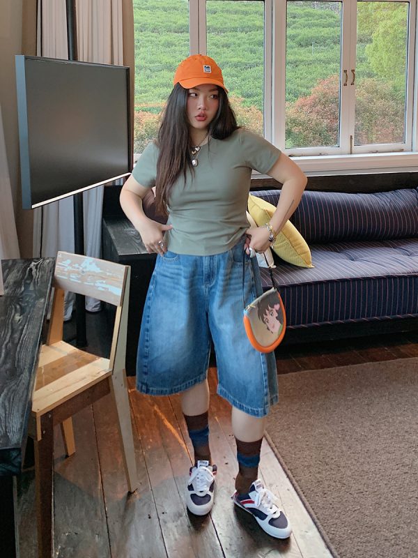 Plus Size Women's Loose Denim Shorts - Summer 2025 Slimming Five-Point Style for Casual Y2K Vibe