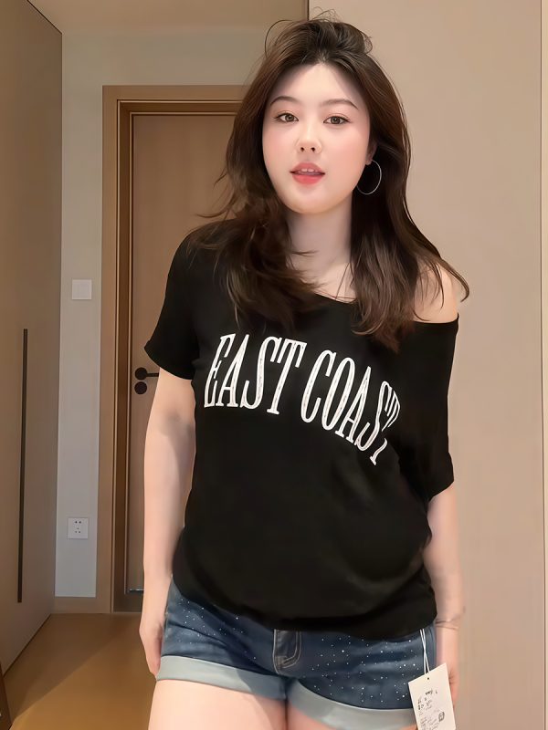 Plus-Size Women's Retro Letter Print Short-Sleeve T-Shirt - 2025 Summer Slanted Shoulder Top for Curvy Fashionistas