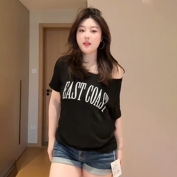 Plus-Size Women's Retro Letter Print Short-Sleeve T-Shirt - 2025 Summer Slanted Shoulder Top for Curvy Fashionistas
