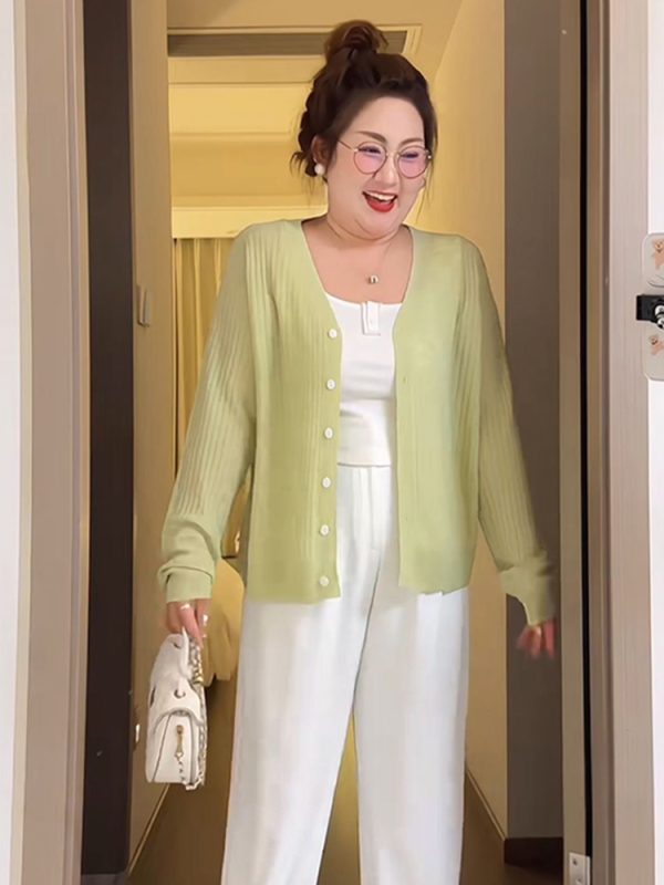 Plus Size Women's Summer Ice Silk Knitted Cardigan - Versatile Lightweight Jacket for Curvy Figures, Sun Protection Top, Air Conditioning Shirt