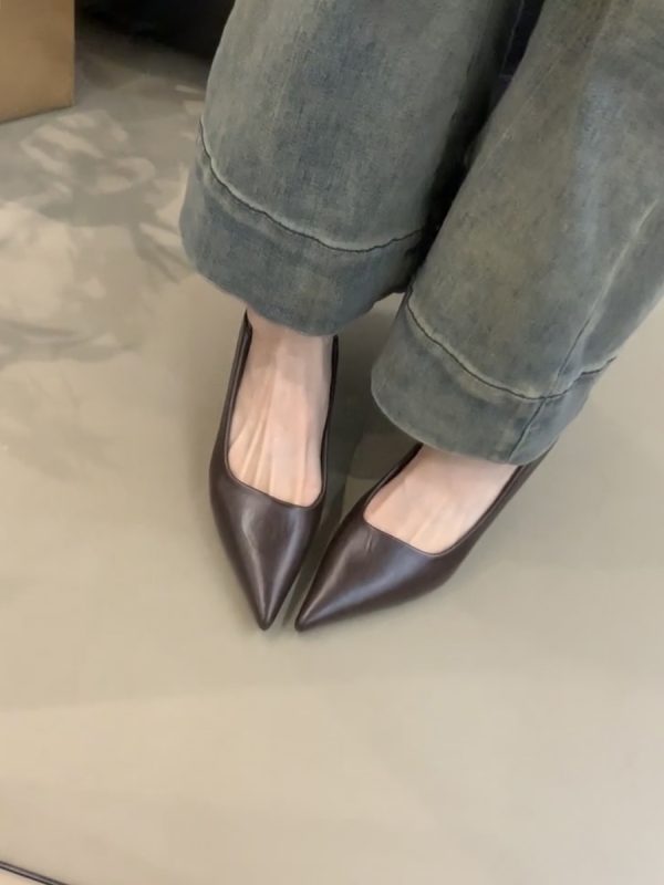 Pointed Toe Sheepskin Black High Heels for Women - Stylish French Slip-On Kitten Heel Flats for Commuting and Versatile Wear