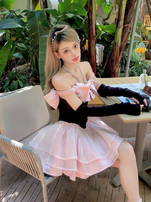 Princess Black Puff Skirt Dress with Bow and Diamond-Studded Neck, Fairy Tale Style for Birthdays, Y2K Fashion