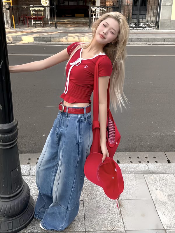 Red Lace V-Neck Short Sleeve Slim Fit Cropped T-Shirt for Summer - Unique Design for Spicy Girl Style