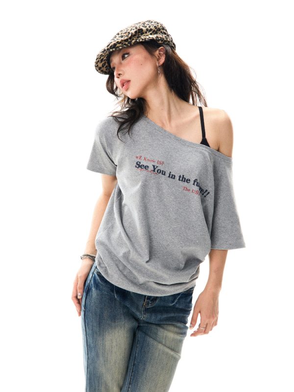 Red Off-Shoulder Short Sleeve T-Shirt for Women - Casual Spicy Girl Top, Versatile Summer 2025 Fashion, Y2K Style
