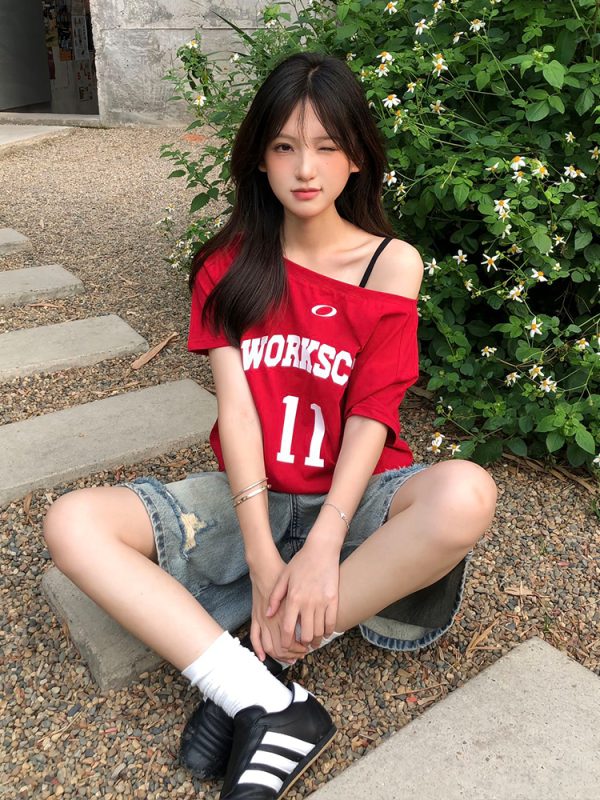 Red One-Shoulder Short Sleeve Women's Summer Letter Print Casual Off-Shoulder T-Shirt - Sexy Loose Slimming Top for Y2K Style
