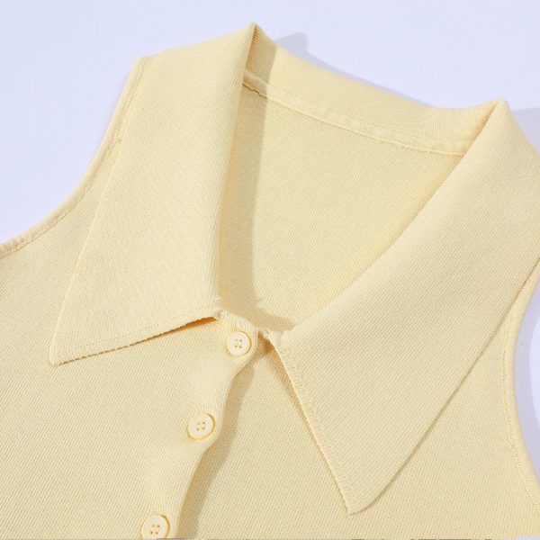 Red Sleeveless Polo Collar Knitted Vest Top for Women - Summer 2025 Fashion, Trendy Casual Style