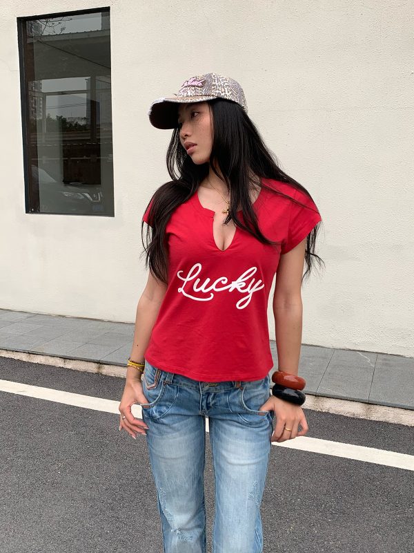 Red U-Shaped V-Neck Lucky Baby Tee - Jennie Style, Slightly Loose Fit, Metaphysical Design, Trendy Y2K Aesthetic