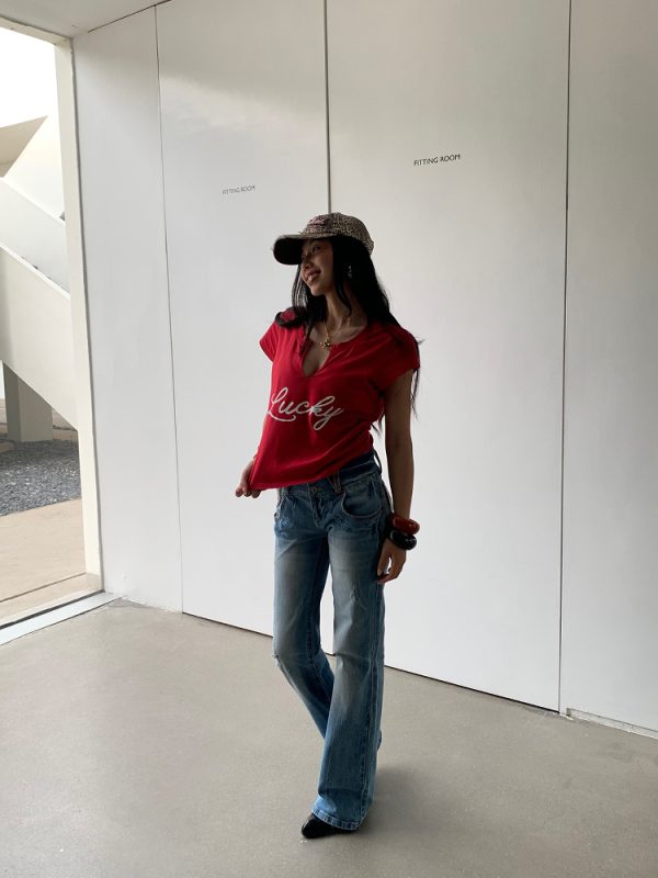 Red U-Shaped V-Neck Lucky Baby Tee - Jennie Style, Slightly Loose Fit, Metaphysical Design, Trendy Y2K Aesthetic