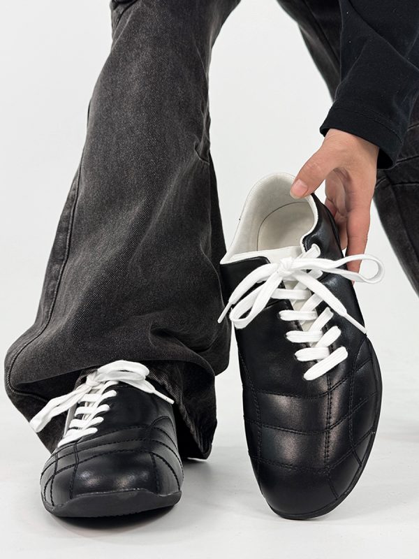 Retro American-Style Leather Derby Shoes for Men and Women, Thin-Soled Sporty Commuting Footwear, Trendy Ballet-Inspired Design