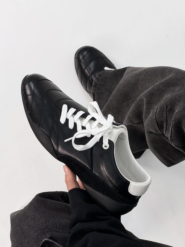 Retro American-Style Leather Derby Shoes for Men and Women, Thin-Soled Sporty Commuting Footwear, Trendy Ballet-Inspired Design