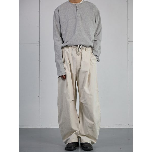 Retro American Style Wide-Leg Cargo Pants for Men - Draped Loose Fit Casual Trousers, Versatile Curved Blade Design