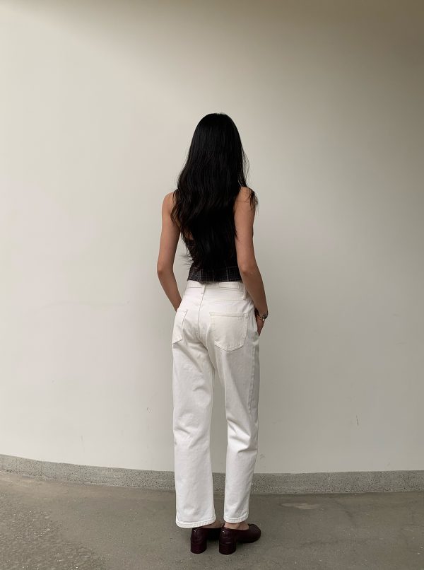 Retro Ankle-Length White Cow Print Capsule Pants - Mid-Low Waist Small Straight Fit, Hip-Enhancing Style, Soap-Scented Design