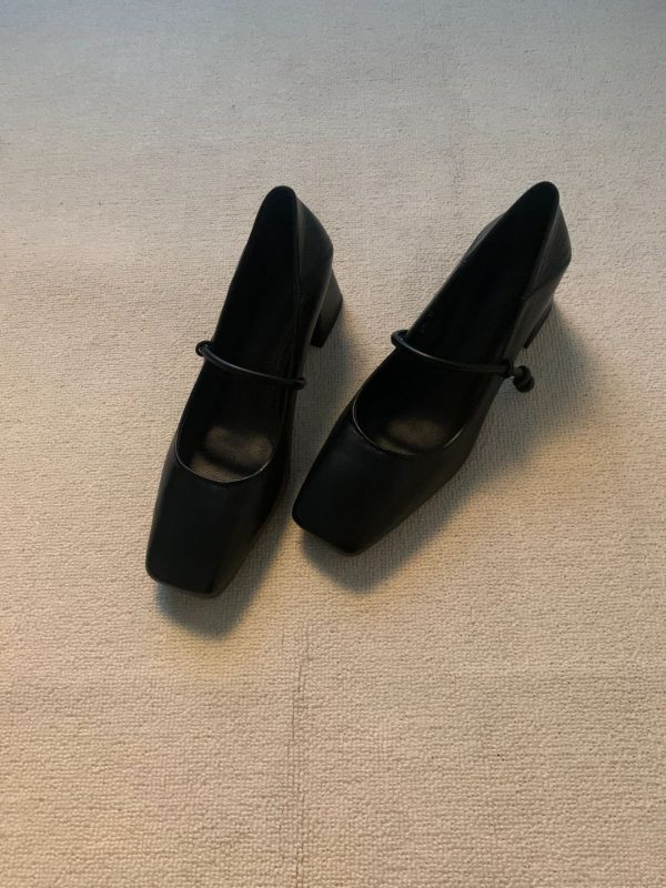 Retro Cowhide High-Heeled Mary Jane Shoes with Square Toe and Single Strap - French Style Chunky Heel Commuter Flats