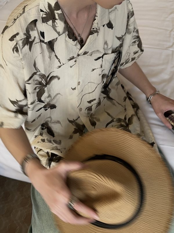 Retro Cuban Collar Floral Short-Sleeve Shirt for Men and Women - Vintage Loose Beach Style, Lightweight Summer Trend